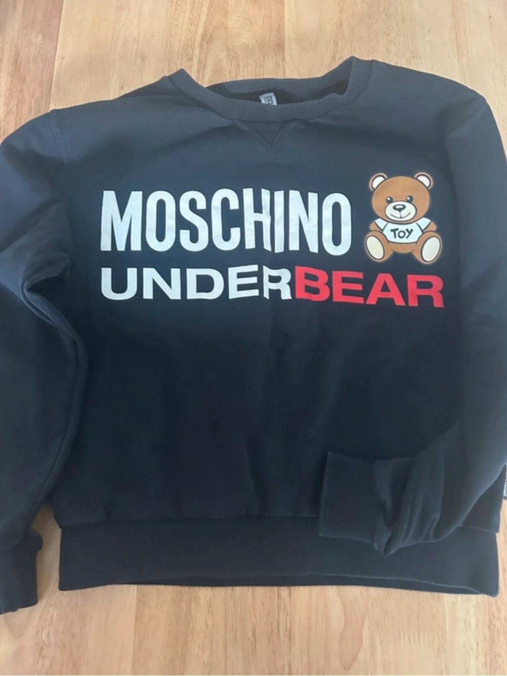 Moschino sweater